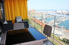 Elegant apt 4 pax 1 min from the beach with Wifi